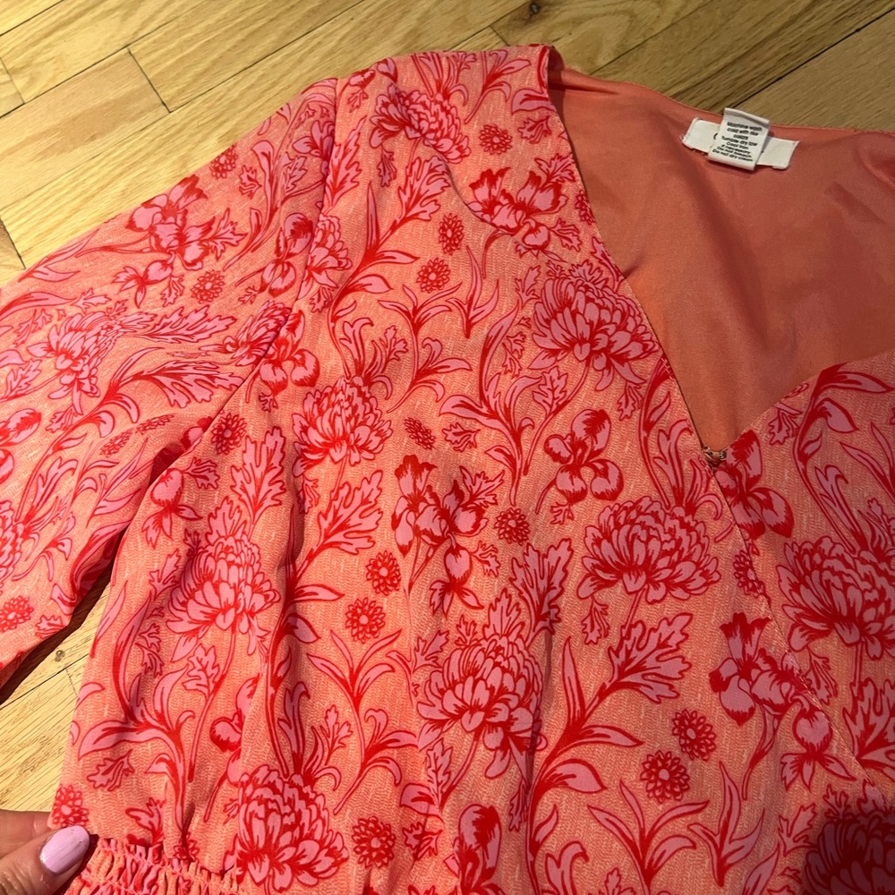 Floral hot pink blouse - Picture 2 of 4